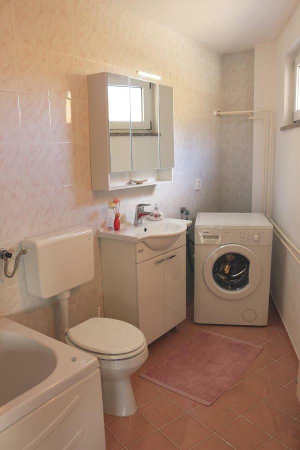 Apartmaji Pippi Apartment *